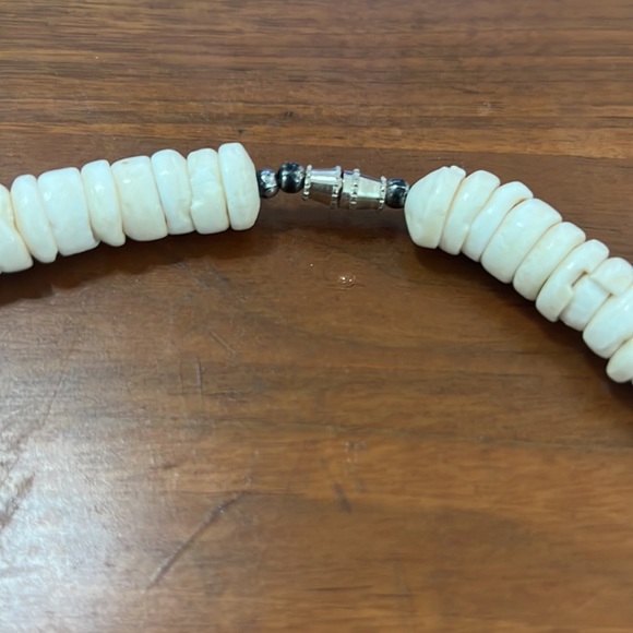 Shell necklace - Picture 3 of 4